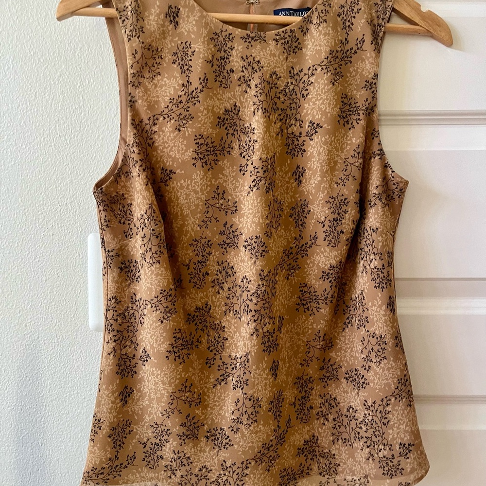 Floral Sleeveless Top in Tan and Black